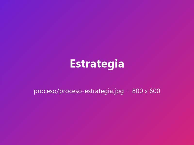 Planificación de una estrategia de marketing en una pizarra